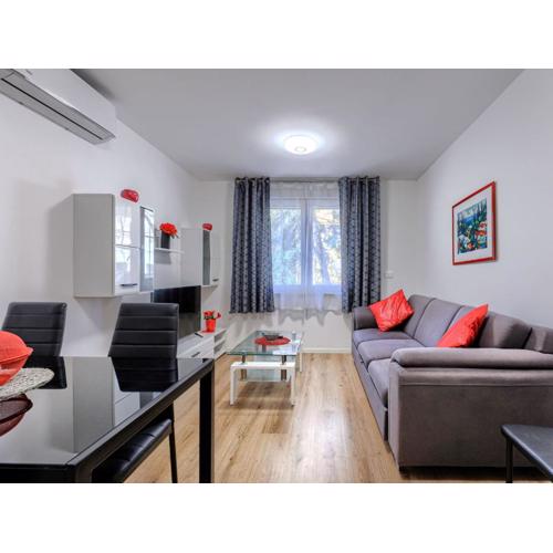 Apartment Poreč Center Sea by Interhome