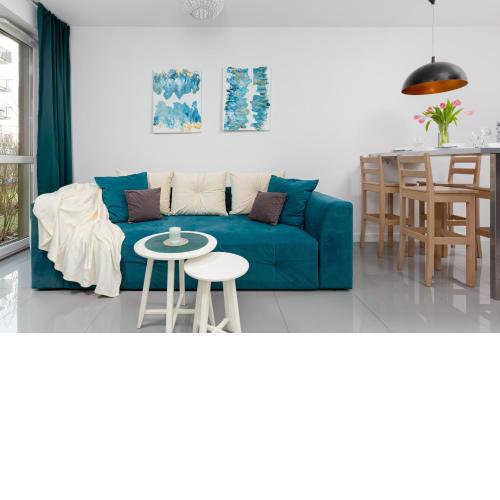 Apartment Rakowska Warsaw Włochy by Noclegi Renters