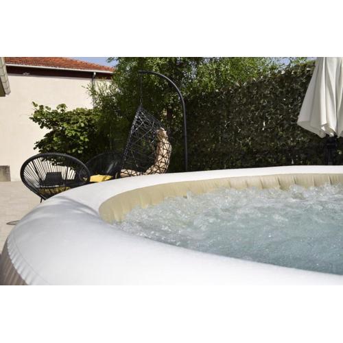 Apartment Relax with private hot tub Split Area