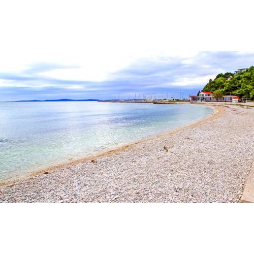 Apartment Rita near Trstenik beach
