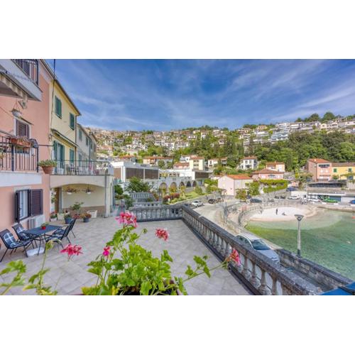 Apartment Riva 1001