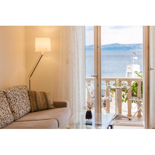 Apartment Riva Mare with Sea View in the center