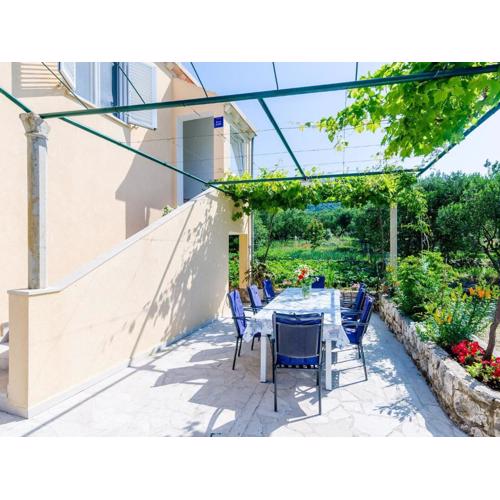Apartment & Rooms Ma din - One Bedroom Apartment with Balcony and Sea View