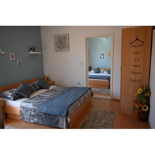 Apartment & Rooms Marigold