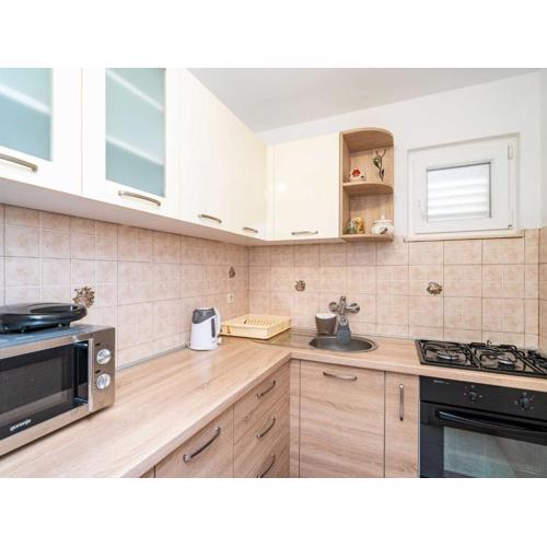 Apartment & Rooms Papa - Superior Double or Twin Room with Balcony and Partial Sea View Soba 1
