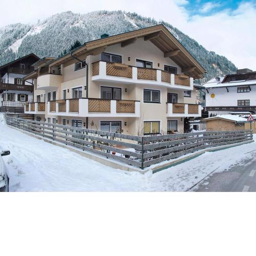 Apartment Rosa-9 by Interhome