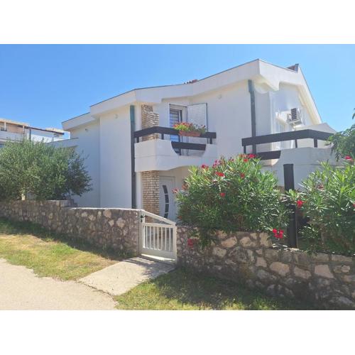 Apartment Seka with Terrace