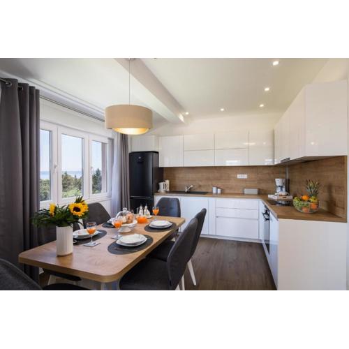 Apartment Silver Star