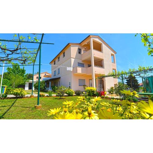 Apartment Silvio 1779