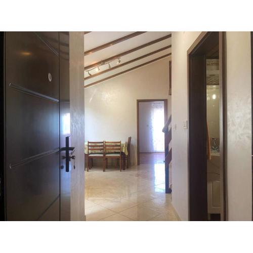 Apartment sleeps 4 close to beach