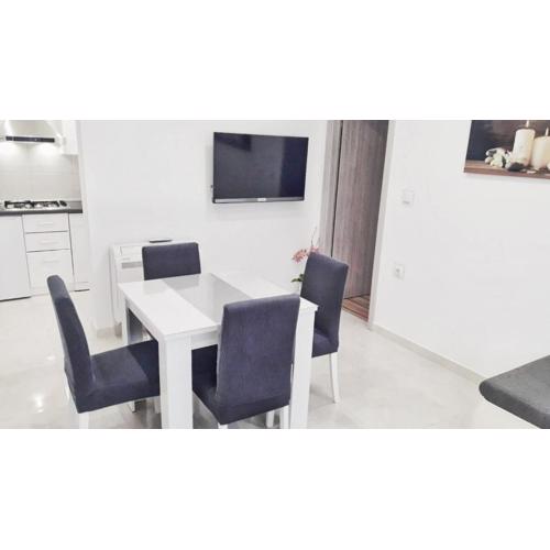 Apartment Srima