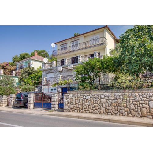 Apartment Stela
