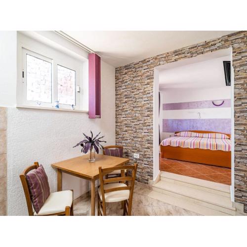 Apartment studio for 3 people