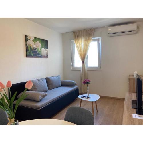 Apartment Sućidar