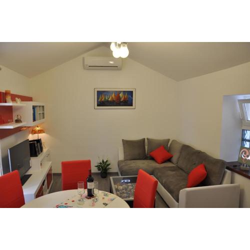 Apartment Sweet Home