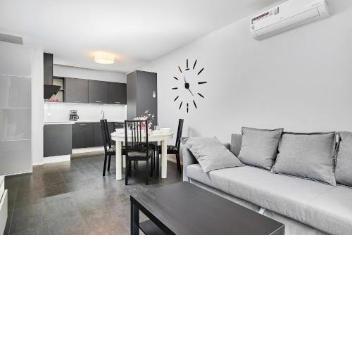 Apartment Świstackiego with FREE GARAGE by Noclegi Renters