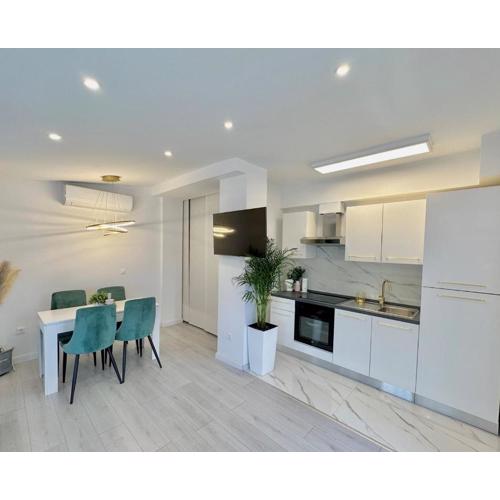 Apartment Teo with Terrace