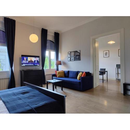 Apartment Theatrum