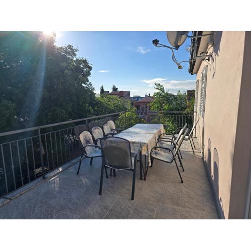 Apartment Tome