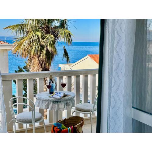 Apartment Toni with sea view and balcony in Brela