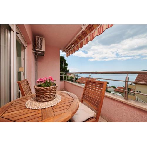 Apartment Tramontana with sea view