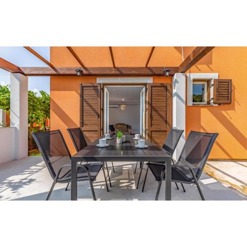 Apartment Valter Medulin
