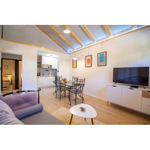Apartment Vijula - central with private parking