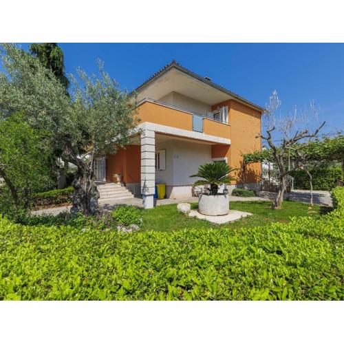 Apartment Villa Alba-2 by Interhome