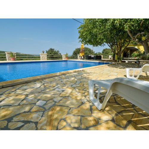 Apartment Villa Luka by Interhome