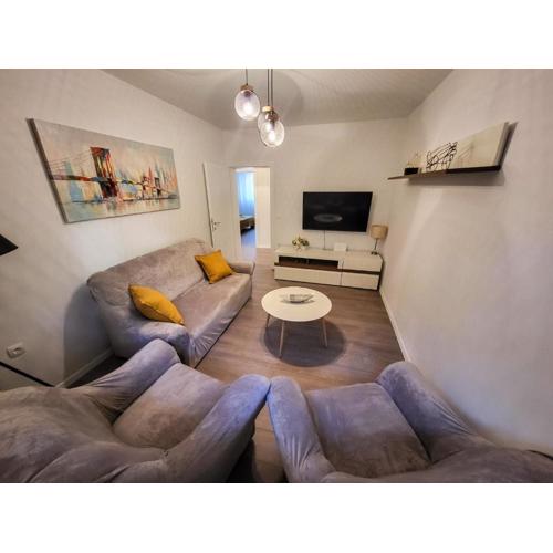 Apartment Violet