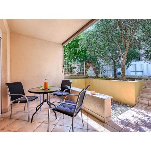 Apartment Vivoda by Interhome