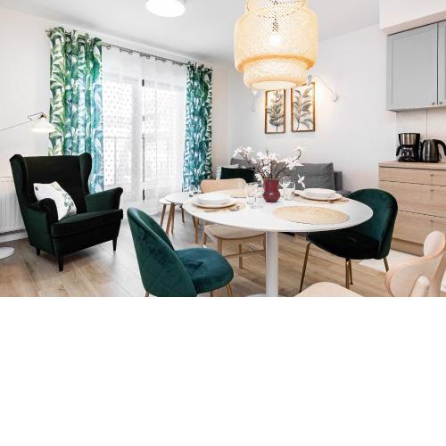 Apartment Walońska with FREE PARKING Wrocław by Noclegi Renters