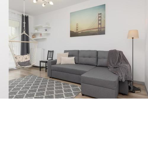 Apartment Warsaw Goclaw & 2 bedrooms & Parking & Balcony by Noclegi Renters