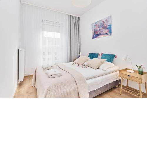 Apartment Wichrowa with FREE GARAGE Wrocław by Noclegi Renters