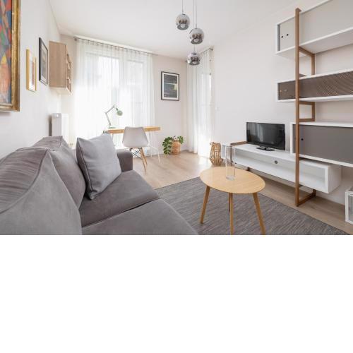 Apartment with Balcony - Masarska 8 Street