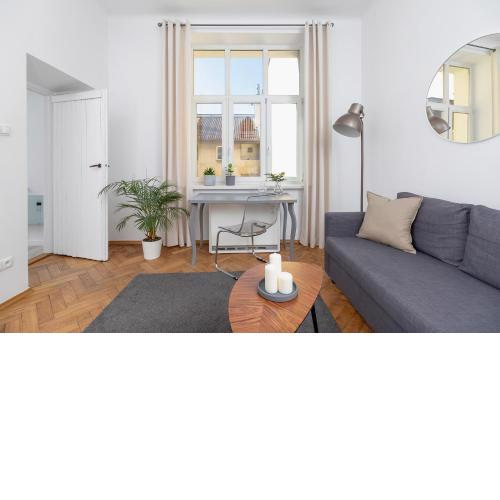 Apartment with balcony - Paulinska 8 street