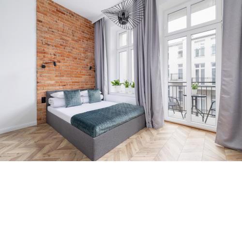 Apartment with Balcony - Starowiślna 41