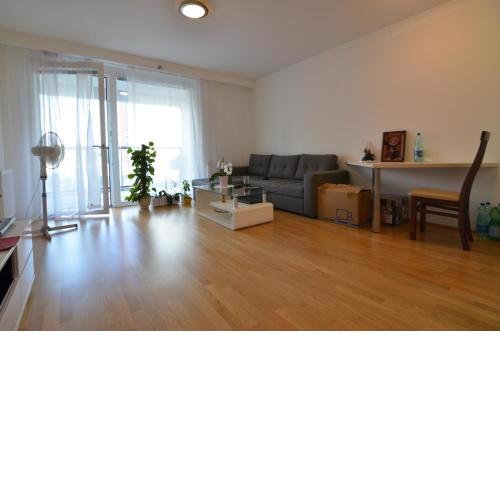 Apartment with parking on premise