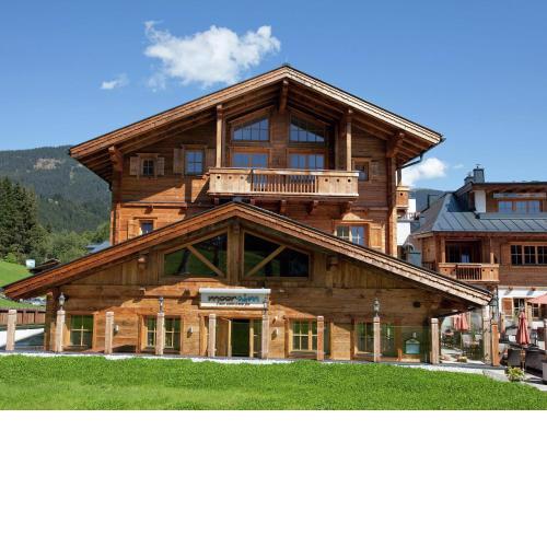 Apartment with Sauna near Ski Slopes in Mittersill