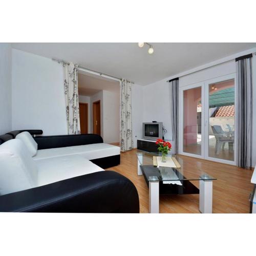 Apartment with sea view 3558-3