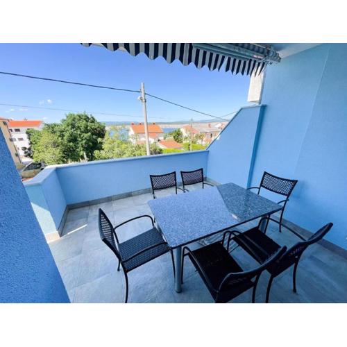 Apartment with Sea View in Jadranovo - 75 m² - Terrace