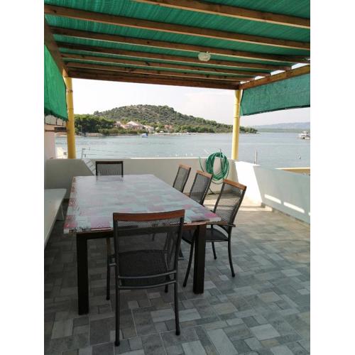 Apartment with sea view terrace