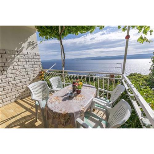 Apartment with sea view