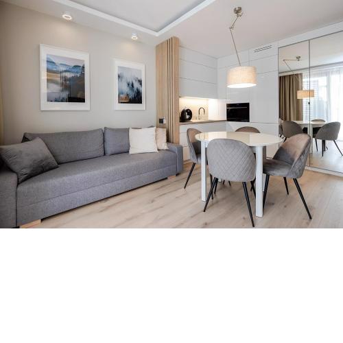 Apartment Wola, WI-FI, Smart Lock, Air Condition