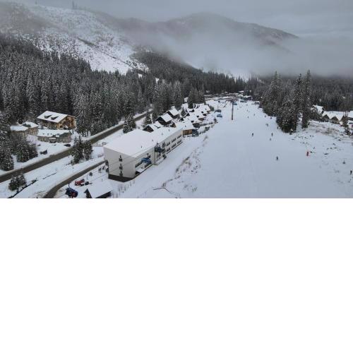 Apartment YOLO - 4 person - Garage parking - Ski in Ski Out