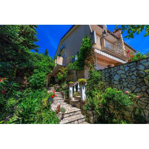 Apartments and Room Mirjana