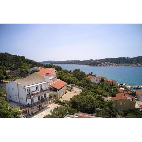 Apartments and rooms by the sea Tisno, Murter - 5128