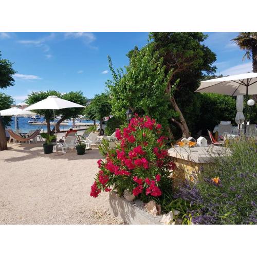 Apartments and Rooms Villa Luci