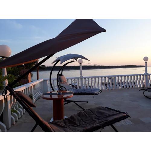Apartments and Rooms Vinko