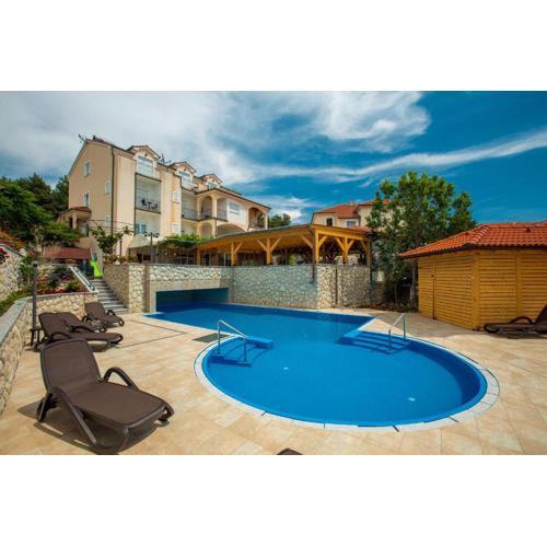 Apartments and Rooms Vitomir